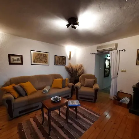 Casa vacanze Mirjana In -dobrec With Swimming Pool