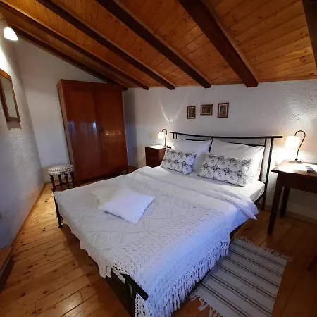 Stone House In Dobrec With Sea View & Pool Tatil Evi