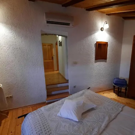 度假居 Stone House In Dobrec With Sea View & Pool
