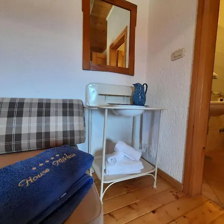 Stone House In Dobrec With Sea View & Pool Tatil Evi Lovran