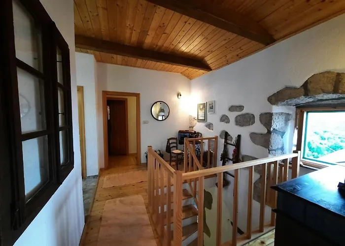 Дом отдыха Stone House In Dobrec With Sea View & Pool