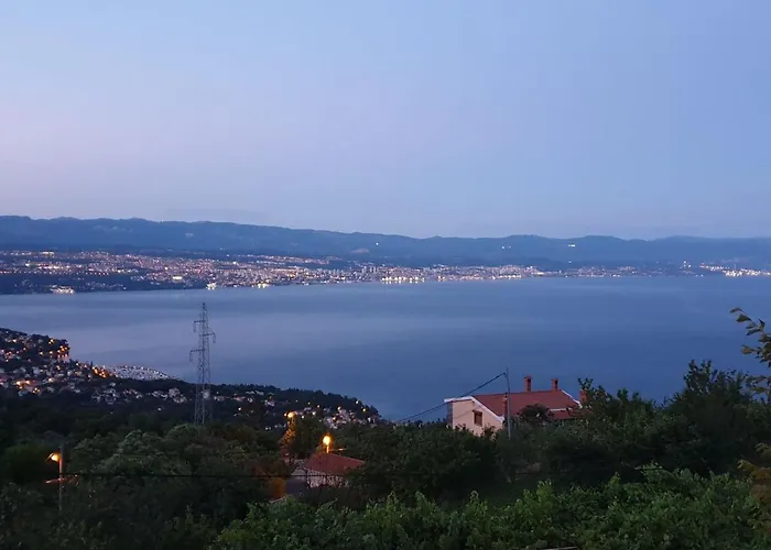 Stone House In Dobrec With Sea View & Pool Дом отдыха *