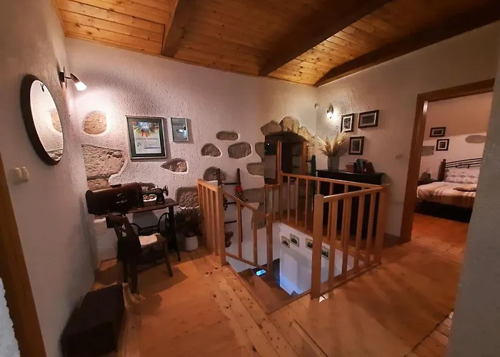 Stone House In Dobrec With Sea View & Pool Lovran